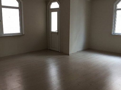 Bağcılar Caddesine 1dk. Yakınlıkta Kredili 2+1 100m2 Daire